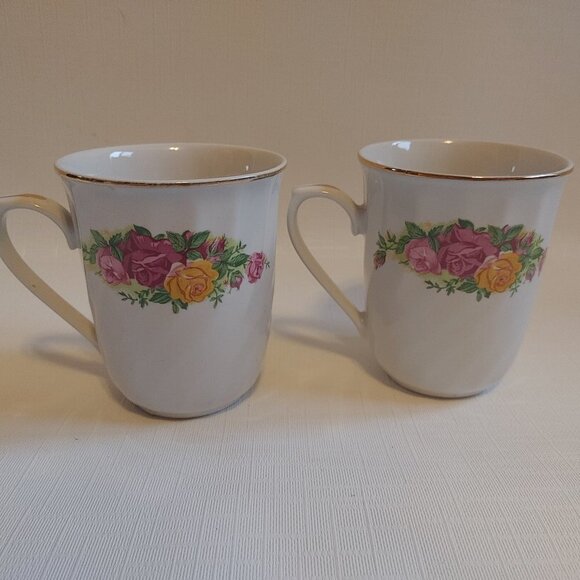 Lovely REGENT CHINA English Rose Tea Cups PAIR - Picture 1 of 6